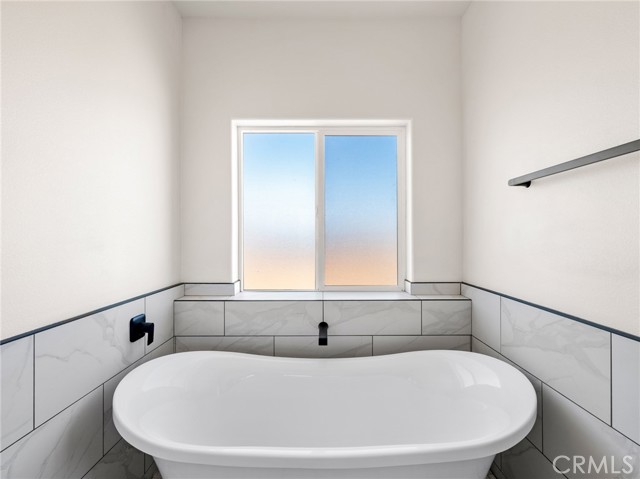 16944 Pauhaska Road, Apple Valley CA: https://media.crmls.org/medias/ddf8c87a-848d-4298-913e-d0b15909551a.jpg