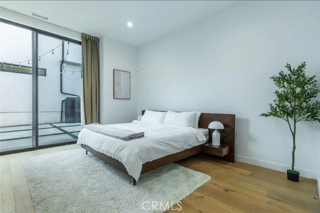 Detail Gallery Image 12 of 23 For 12136 Clarkson Rd Rd, Los Angeles,  CA 90064 - 3 Beds | 2/1 Baths