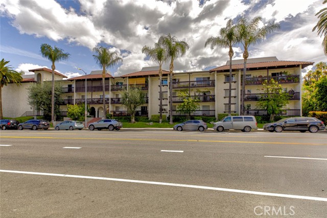 Front Image Thumbnail for CRBB26090563