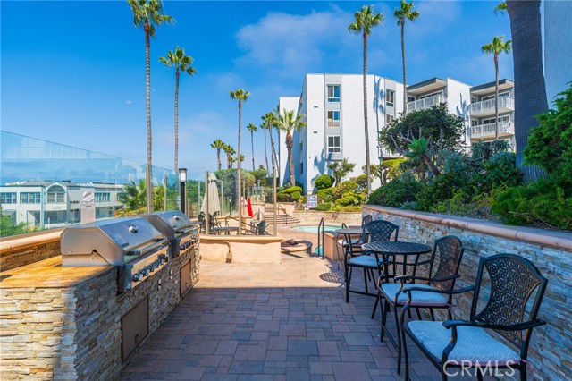 Detail Gallery Image 13 of 18 For 630 the Village #214,  Redondo Beach,  CA 90277 - 1 Beds | 1 Baths