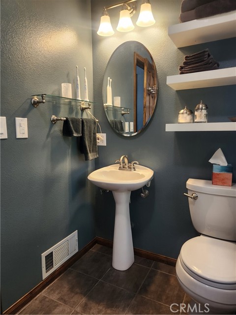 Detail Gallery Image 25 of 40 For 1014 Dusty Rd, Frazier Park,  CA 93225 - 5 Beds | 2/1 Baths