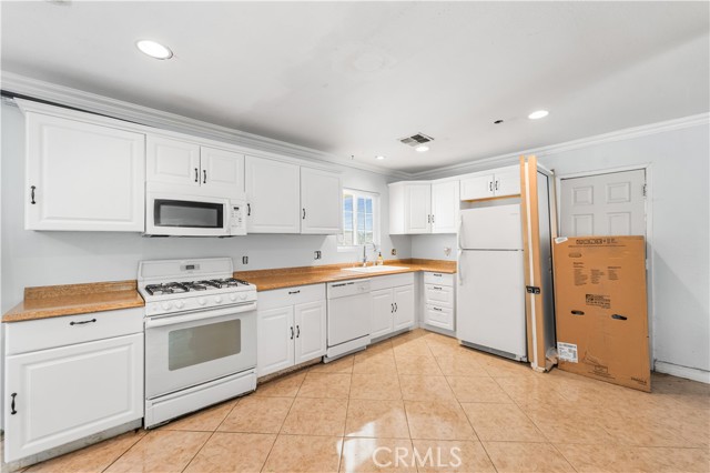 Detail Gallery Image 9 of 23 For 7229 E Avenue U3, Littlerock,  CA 93543 - 4 Beds | 2 Baths