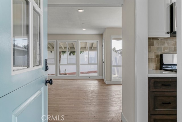 Detail Gallery Image 5 of 52 For 7909 Aldea Ave, Lake Balboa,  CA 91406 - – Beds | – Baths