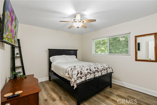 617 Iris Avenue, Corona del Mar CA: https://media.crmls.org/medias/ddfafde9-ec05-43aa-abe7-c7c9fd0b2665.jpg