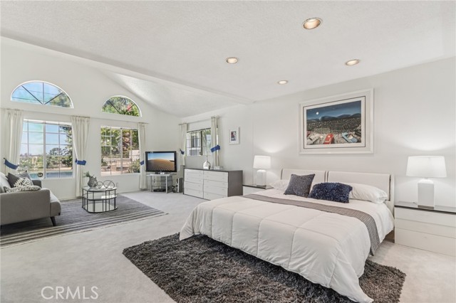 Detail Gallery Image 19 of 42 For 12131 Woodley Ave, Granada Hills,  CA 91344 - 4 Beds | 2/1 Baths