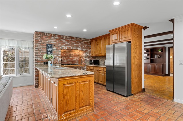 16842 Harkness Circle, Huntington Beach CA: https://media.crmls.org/medias/ddfccd18-0c1e-4eca-98b5-402d6501745e.jpg