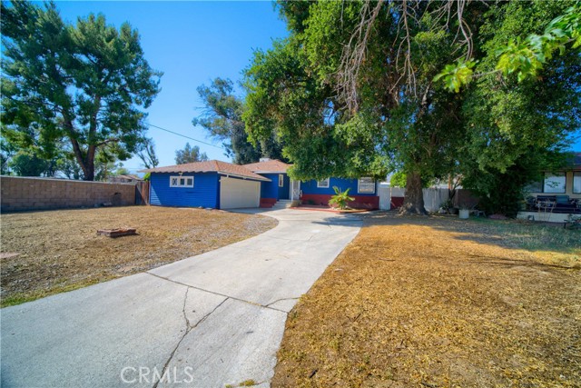 6083 Merito Avenue, San Bernardino CA: https://media.crmls.org/medias/ddfdc7cc-0004-4e78-acf5-269bcd06ab55.jpg
