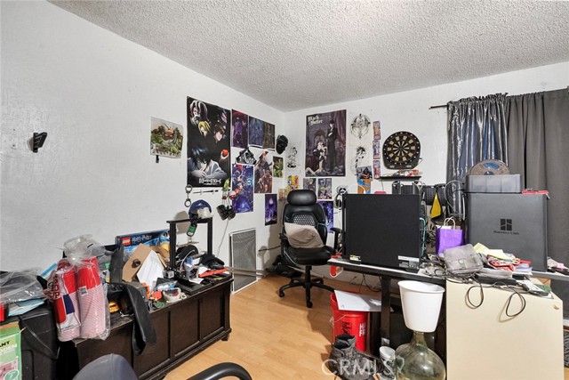 Detail Gallery Image 9 of 22 For 6700 Rex, Winton,  CA 95388 - 3 Beds | 2 Baths