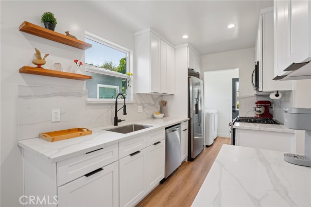 4870 W 133rd Street, Hawthorne CA: https://media.crmls.org/medias/ddfe0069-fe82-4ac4-b6a8-b78bf725dc9b.jpg