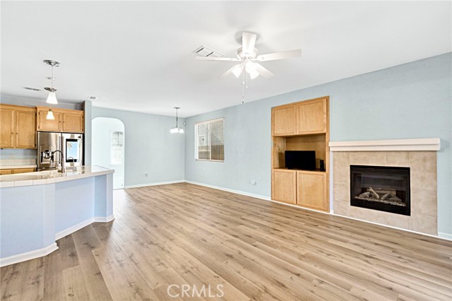 Detail Gallery Image 11 of 34 For 1049 Stanford, Madera,  CA 93637 - 3 Beds | 2 Baths