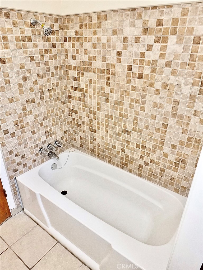 https://media.crmls.org/medias/ddfed652-cd93-4dbd-8752-cba31c40fda4.jpg?preset=X-Large