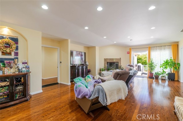  Commercial for Sale in Thousand Oaks, California