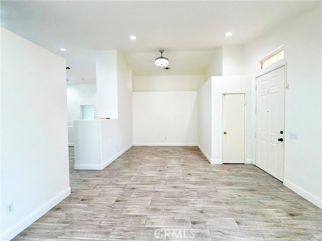 Detail Gallery Image 3 of 26 For 37116 Alder, Palmdale,  CA 93552 - 3 Beds | 2 Baths