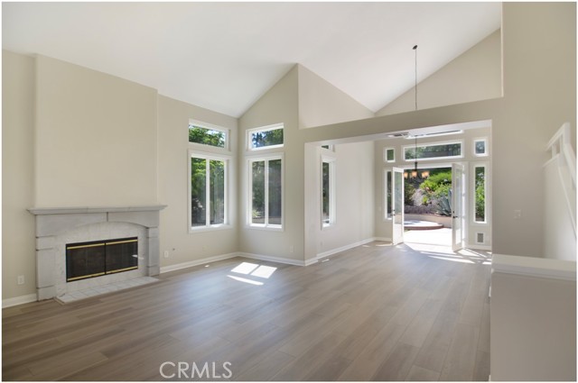 Detail Gallery Image 4 of 53 For 22132 Wayside, Mission Viejo,  CA 92692 - 4 Beds | 3 Baths