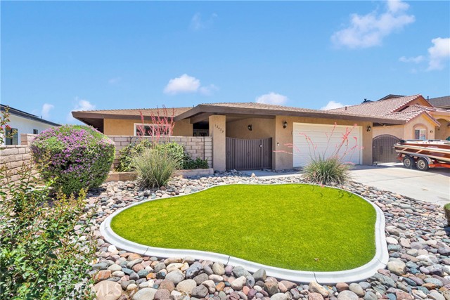 13435 Spring Valley, Victorville CA: https://media.crmls.org/medias/ddffa8e8-c201-4e9c-8e1e-c1caa89d2d92.jpg