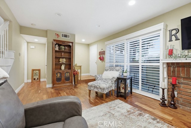 Detail Gallery Image 9 of 57 For 1111 Tustin Pines, Tustin,  CA 92780 - 2 Beds | 1/1 Baths