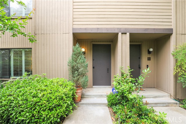 Detail Gallery Image 1 of 33 For 457 W Walnut St, Pasadena,  CA 91103 - 2 Beds | 2/1 Baths