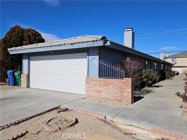 Detail Gallery Image 1 of 13 For 9649 N Loop Bld, California City,  CA 93505 - 2 Beds | 1 Baths