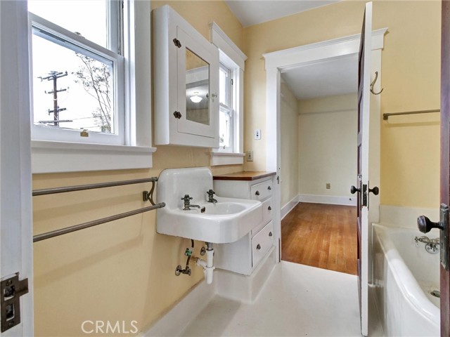 Detail Gallery Image 26 of 40 For 1423 Post Ave, Torrance,  CA 90501 - 5 Beds | 3/1 Baths