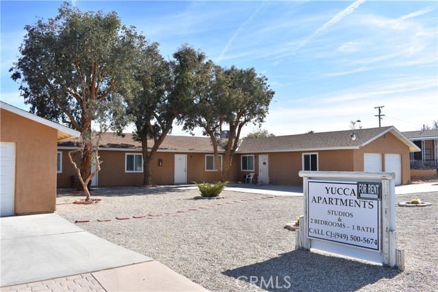 6321 Yucca Avenue, 29 Palms CA: https://media.crmls.org/medias/de02f47f-9cf0-4130-9618-83636b703d42.jpg