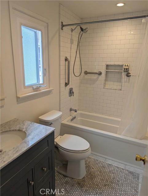 Detail Gallery Image 10 of 12 For 425 Orchid Ave #REAR,  Corona Del Mar,  CA 92625 - 1 Beds | 1 Baths