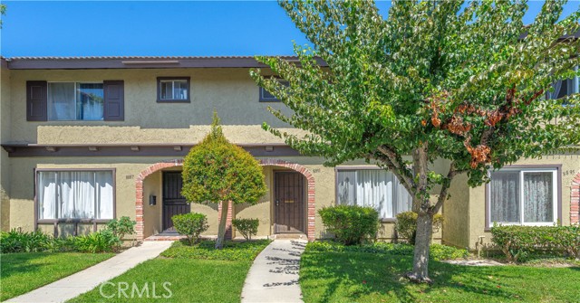 8891 Ovieda Plaza, Westminster CA: https://media.crmls.org/medias/de037289-a7c4-4120-82cf-effe0ba65424.jpg