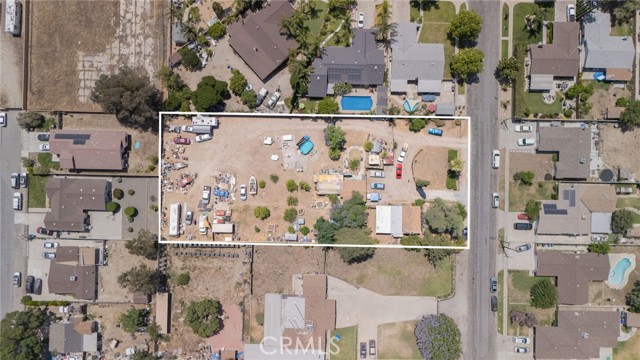 17813 Laurel Drive, Fontana CA: https://media.crmls.org/medias/de04dcf8-19c0-4b76-b435-fabfa1a9c7d8.jpg