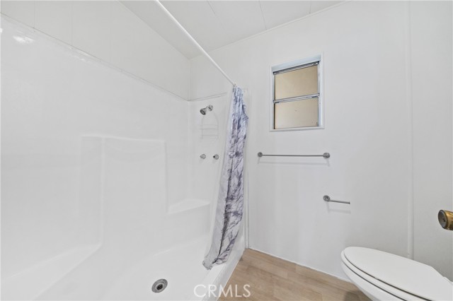 1895 W Devonshire Avenue, Hemet CA: https://media.crmls.org/medias/de05eabc-8294-429f-bd8a-94ac0f21c1ce.jpg