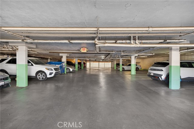 Detail Gallery Image 31 of 36 For 4441 Woodman Ave #304,  Sherman Oaks,  CA 91423 - 1 Beds | 1 Baths