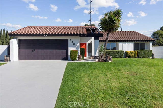 Detail Gallery Image 7 of 27 For 1102 Zircon St, Corona,  CA 92882 - 4 Beds | 2 Baths