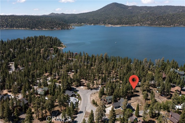 Detail Gallery Image 11 of 13 For 39761 Lakeview Dr, Big Bear Lake,  CA 92315 - – Beds | – Baths