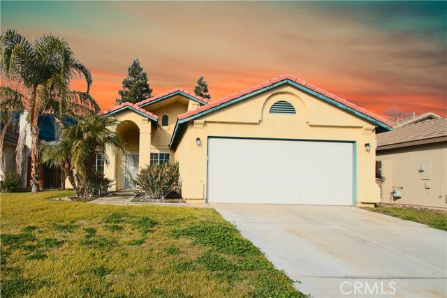 Detail Gallery Image 1 of 25 For 6318 Cupertino Ct, Bakersfield,  CA 93313 - 3 Beds | 2 Baths