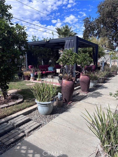 Detail Gallery Image 19 of 24 For 114 S Encina, Rialto,  CA 92376 - 4 Beds | 1 Baths