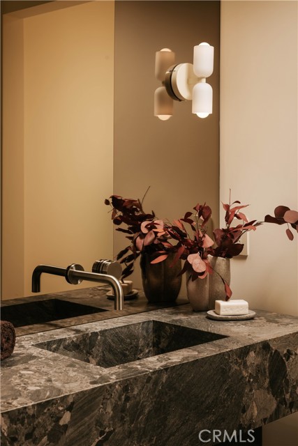 Image 12 of 50 For 12162 Laurel Terrace Drive