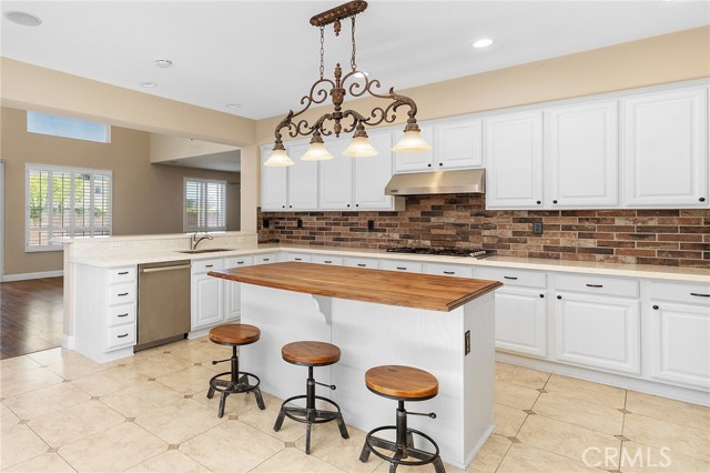 40089 Montage Lane, Murrieta CA: https://media.crmls.org/medias/de080c04-2e7e-4f9e-96a9-339de150ca2e.jpg