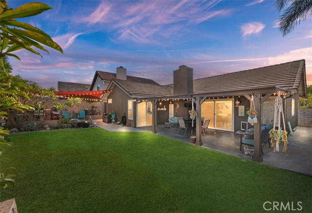 Detail Gallery Image 2 of 34 For 1921 Lynwood, Corona,  CA 92881 - 3 Beds | 2 Baths