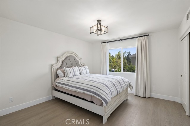 37 Pheasant Creek, Irvine CA: https://media.crmls.org/medias/de09455b-ed0f-4af3-8882-104a89872e54.jpg