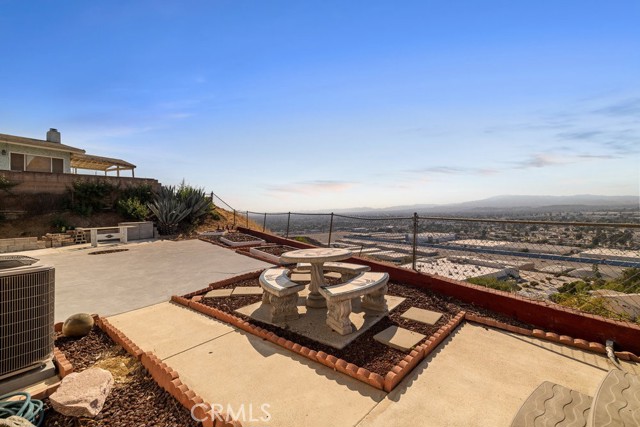 12643 Garber, Los Angeles CA: https://media.crmls.org/medias/de0a1b31-a915-4962-b6d6-9046bd38fb0f.jpg