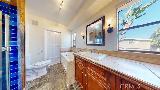 Detail Gallery Image 23 of 43 For 31955 10th Ave, Laguna Beach,  CA 92651 - 3 Beds | 2 Baths