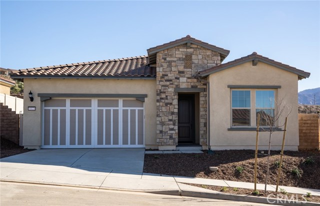 11121 Fourleaf Court, Corona, CA 92883