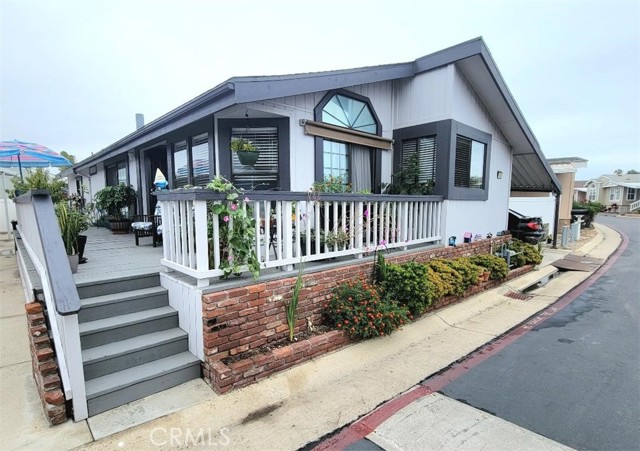 MLS# OC23165261