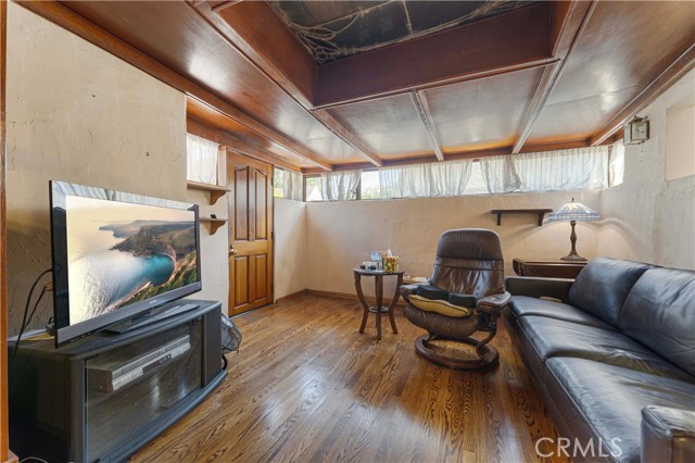 1194 Avoca Avenue, Pasadena CA: https://media.crmls.org/medias/de0d2846-d8bf-4caa-9b12-103d8fce0751.jpg