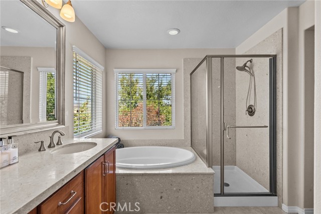 Detail Gallery Image 23 of 31 For 28856 Silversmith Dr, Valencia,  CA 91354 - 4 Beds | 3 Baths