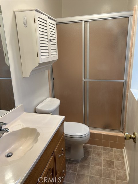 master bedroom 3/4 bath ensuite
