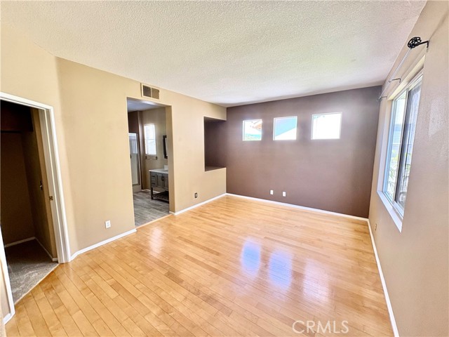 Detail Gallery Image 12 of 26 For 5 Halcyon Ln, Aliso Viejo,  CA 92656 - 3 Beds | 2/1 Baths