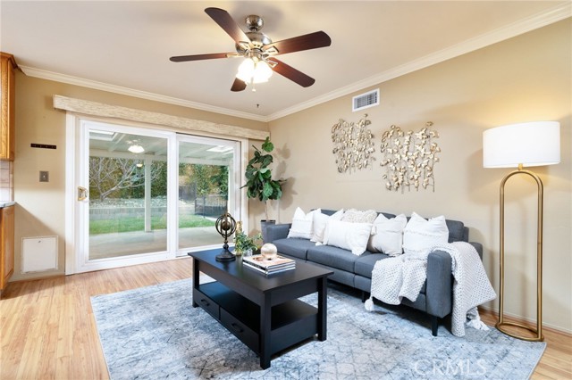 1435 E Dalton Avenue, Glendora CA: https://media.crmls.org/medias/de0ffa39-1ad5-4425-a82d-af289bbc6e2f.jpg