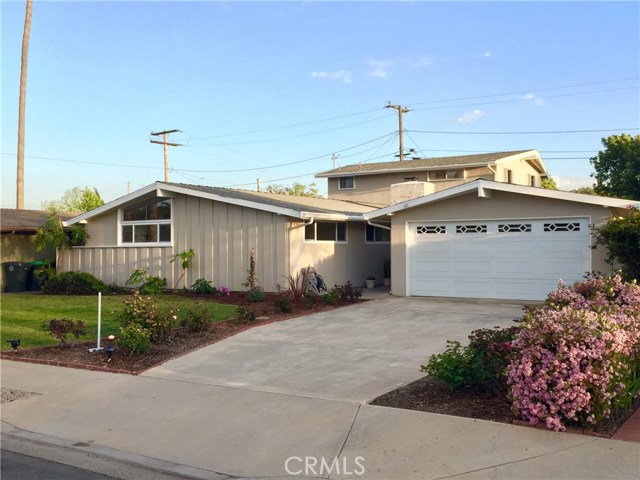 441 Swarthmore Ln, Costa Mesa, CA 92626