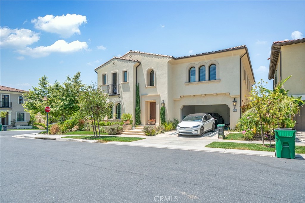 MLS #OC26138633 image #1