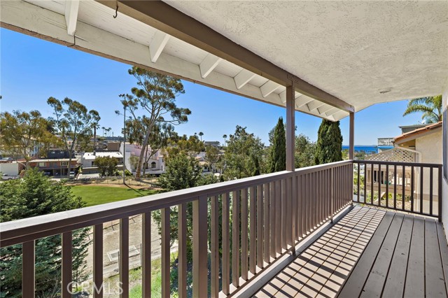Detail Gallery Image 7 of 33 For 158 Calle Redondel, San Clemente,  CA 92672 - 2 Beds | 2/1 Baths