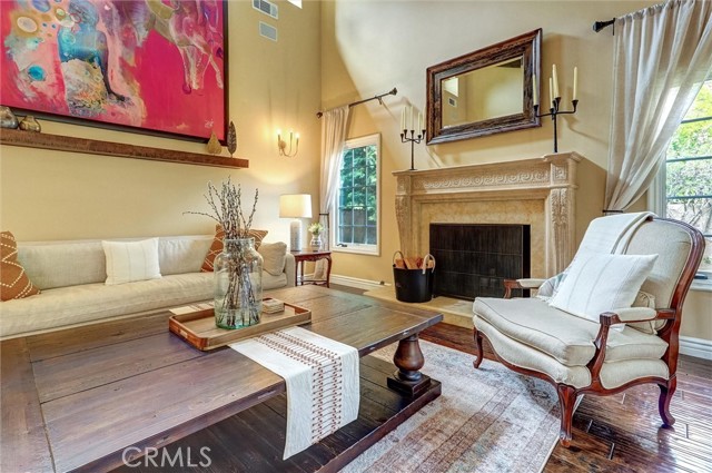 Detail Gallery Image 9 of 65 For 4751 Topeka Dr, Tarzana,  CA 91356 - 5 Beds | 6 Baths